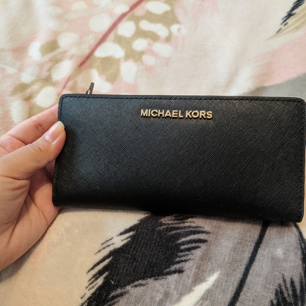 Michael Kors Wallet 🖤
